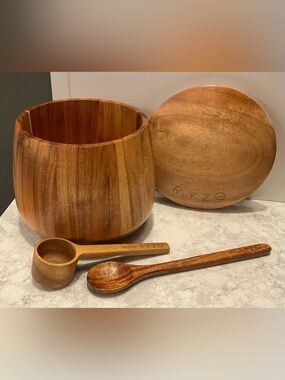 NWOT RYZE Acacia Wood Canister, Scoop, and Spoon 3 Piece Set